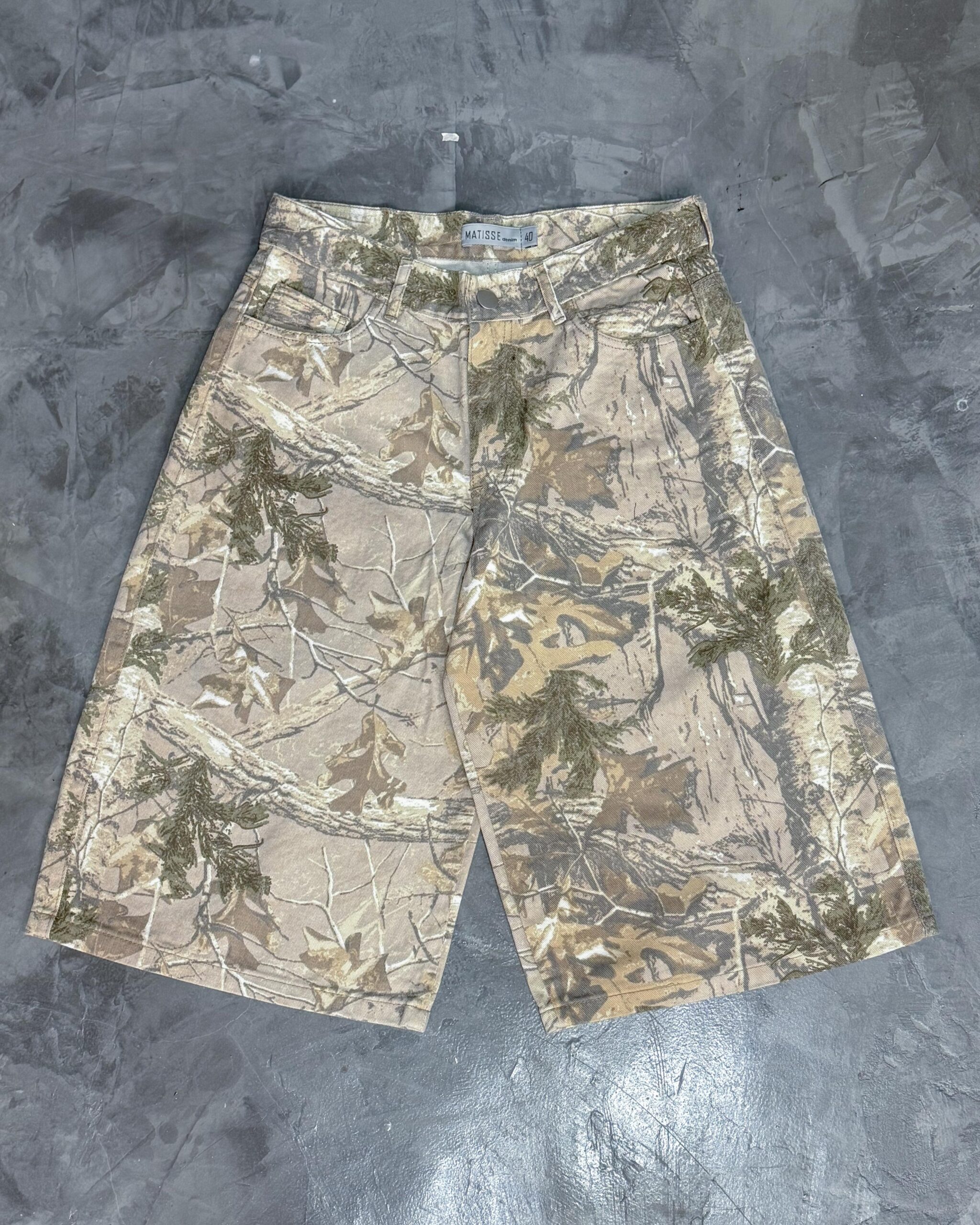 WhatsApp Image 2025-09-18 at 4.17.54 PM (3) JORT BAGGY AUTUMN - Imagen 1