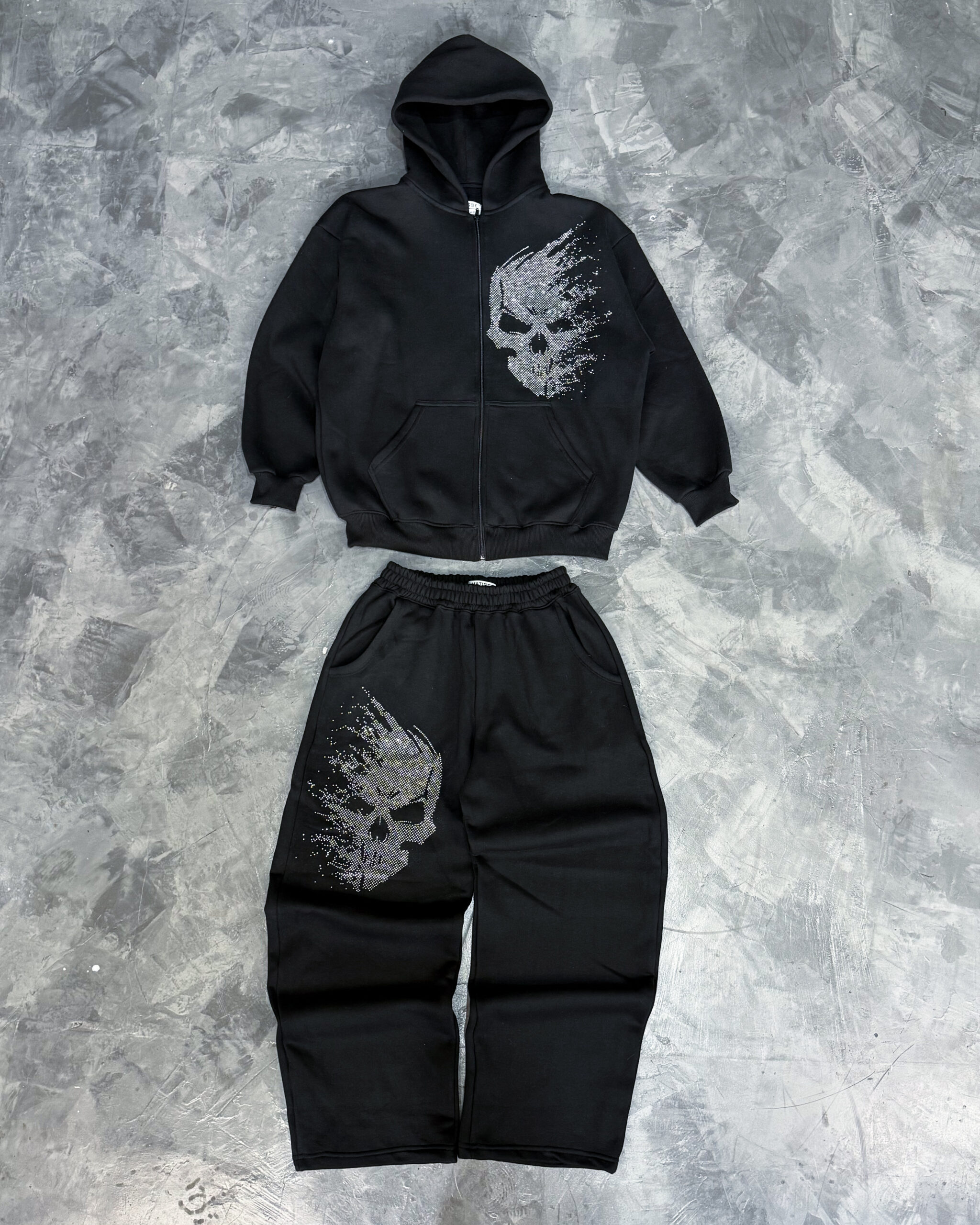 IMG_4071 CONJUNTO EVIL - Imagen 1